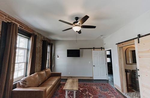 Cave City Apartment | Historic Loft Stay Near Mammoth Cave National Park
