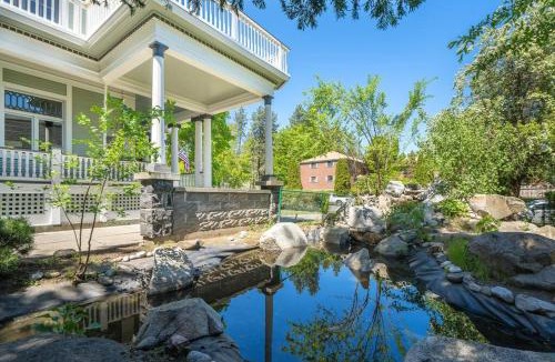 Spokane House | Historic Manor with 8 BDRMS 9 BATHS & 3 Kitchens