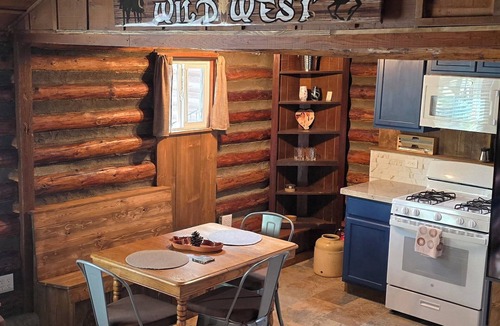 Mountain Club Cabin | Hitching Post B-New infrared sauna!