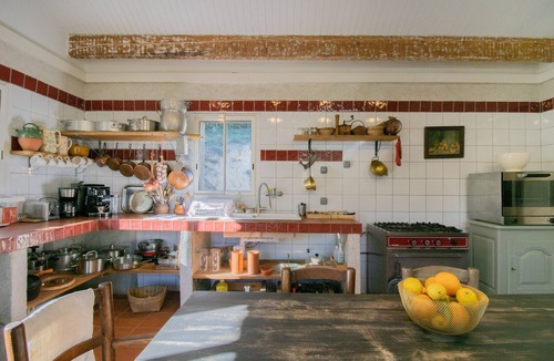 Levie House | Holiday Home 'Chez Jean Viti' with Private Garden and Wi-Fi