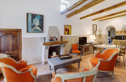 Porto-Vecchio House | Holiday Home 'Missia' with Mountain View, Wi-Fi and Air Conditioning