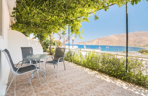 Livadia House | Holiday Home 'Panorama Tilos Apt B' with Sea View, Wi-Fi and Air Conditioning