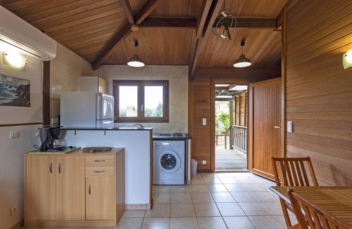Figari House | Holiday Home 'Petite Maison' with Sea View, Private Terrace and Private Garden