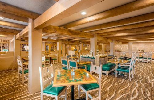 Chinle Hotel | Holiday Inn Canyon De Chelly-Chinle by IHG