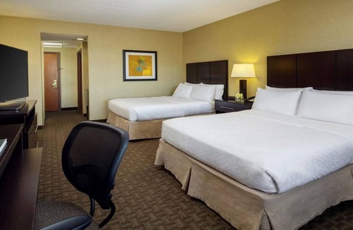 Ocotillo Hotel | Holiday Inn Chandler | 2 Queen Beds | Convenient Phoenix Area Stay w/Pool