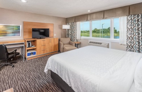 Kent Narrows Hotel | Holiday Inn Express Annapolis East-Kent Island by IHG