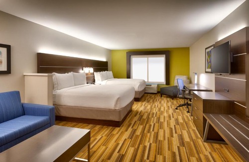 Biggs Field Hotel | Holiday Inn Express El Paso I-10 East by IHG