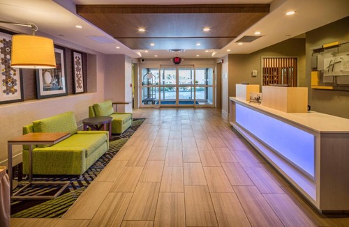 Modesto Hotel | Holiday Inn Express Hotel & Suites Modesto-Salida by IHG