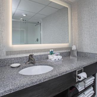 Nags Head Hotel | Holiday Inn Express Nags Head Oceanfront by IHG