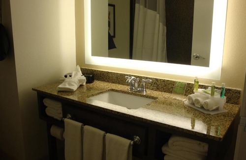 Pocatello Hotel | Holiday Inn Express Pocatello by IHG !UNDER RENOVATION!