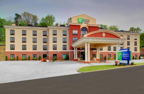 Cross Lanes Hotel | Holiday Inn Express & Suites Cross Lanes by IHG