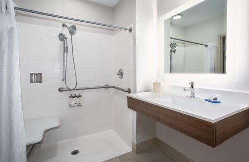 Tucson Hotel | Holiday Inn Express & Suites Tucson by IHG