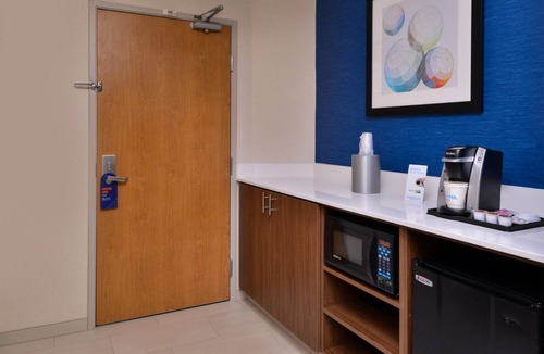 Walnut Creek Hotel | Holiday Inn Express Walnut Creek by IHG