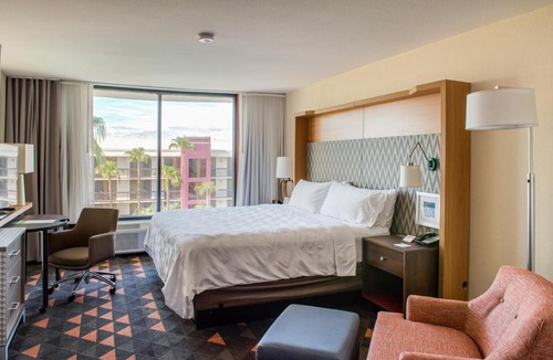 Mesa Hotel | Holiday Inn Phoenix-Mesa Chandler by IHG