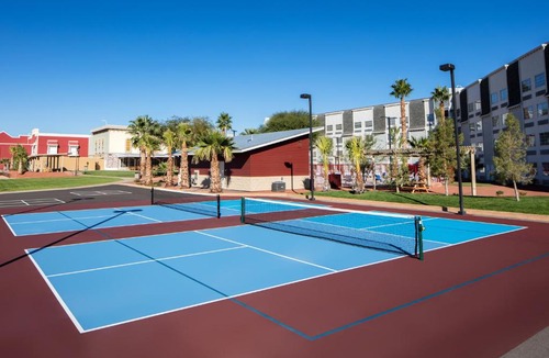 Mesquite Hotel | Holiday Inn Resort Mesquite by IHG