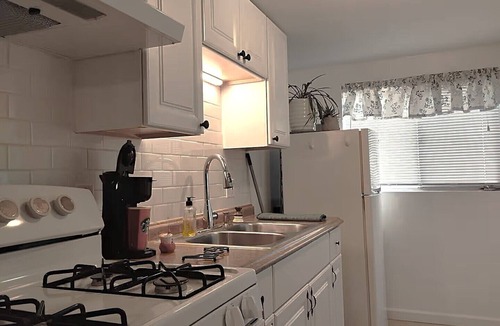 Gridley Cottage | Home away from home retreat with ample nearby activities