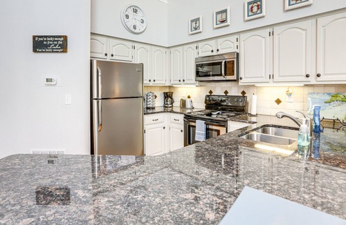 Port Clinton House | Home on Lake Erie | 3 Bedrooms | 3 Bathrooms