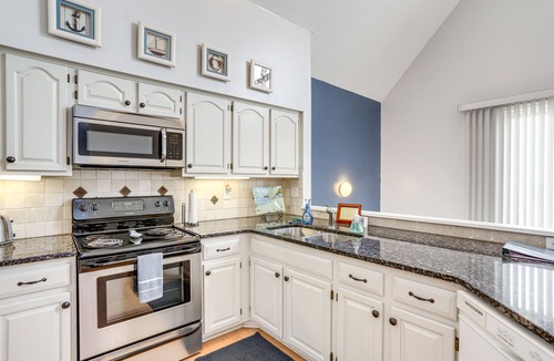 Port Clinton House | Home on Lake Erie | 3 Bedrooms | 3 Bathrooms