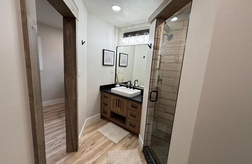 Darby House | Home Town Mountain Lodging