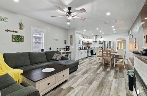Parowan House | Home w/Hot Tub & BBQ, 12mi to Brian Head & 54mi to Eagle Point Ski Resorts 🎿