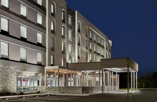Norfolk Hotel | Home2 Suites By Hilton Norfolk Airport