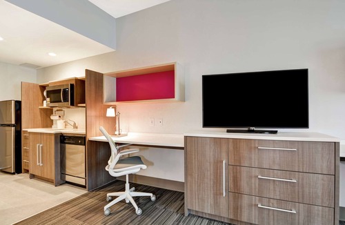 West Ashley Hotel | Home2 Suites by Hilton Charleston West Ashley