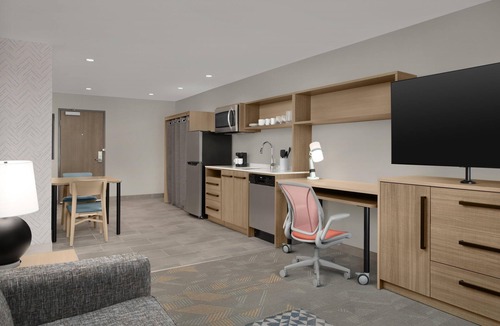 Palm Valley Hotel | Home2 Suites By Hilton Goodyear Phoenix West