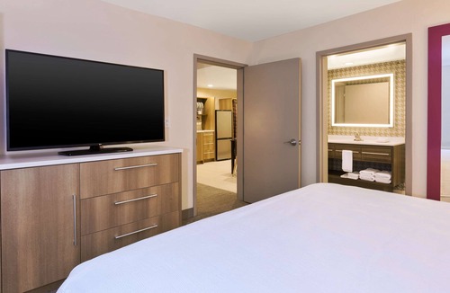 Wilmington Hotel | Home2 Suites by Hilton Wilmington Wrightsville Beach