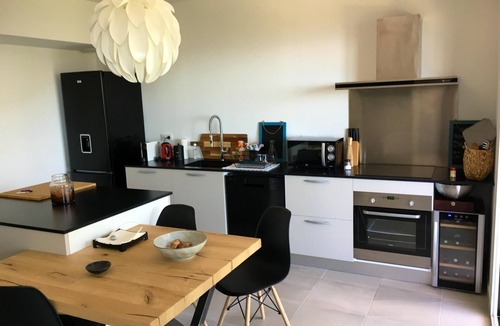Ville-di-Pietrabugno Apartment | Homerez - Appartement 2 km away from the beach for 4 ppl. with terrace at Bastia