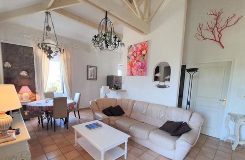 Isolella House | Homerez - House for 4 ppl. with sea view, garden and terrace at Pietrosella