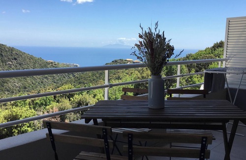 Ville-di-Pietrabugno Apartment | Homerez - Sea-view apartment in Bastia