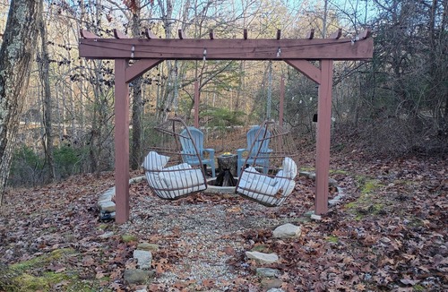 Stanton Cabin | Homespun Hideaway a fun and folksy tiny house for your escape to the mountains