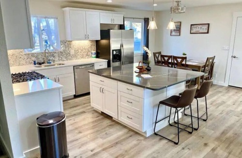 Mountain Home House | Hometown USA With Hot Tub and Fully Renovated