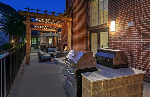 Greensboro Hotel | Homewood Suites by Hilton Greensboro