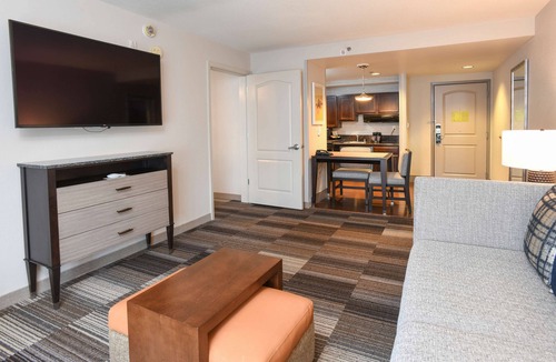 Florence Hotel | Homewood Suites Cincinnati Airport