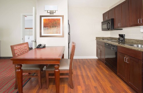 Avondale Hotel | Homewood Suites Phoenix Avondale