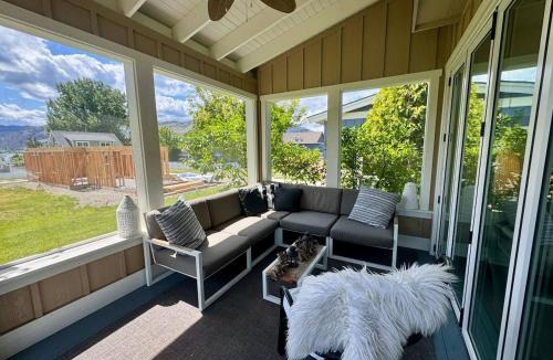 Oroville House | Honeysuckle Beach Oasis at Veranda Beach