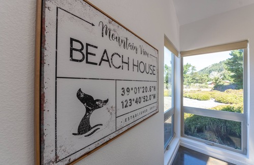 Manchester House | Hot Tub/2 King Beds/Coffee Bar/Free EV Charger - Family & Infant Friendly