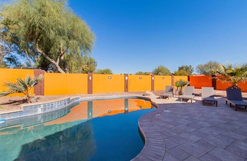 Casa Grande House | Hot Tub+Heated Pool/Loving Home!