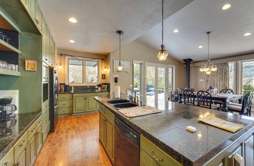 Twin Falls House | Hot Tub & Snake River Views at Twin Falls Home