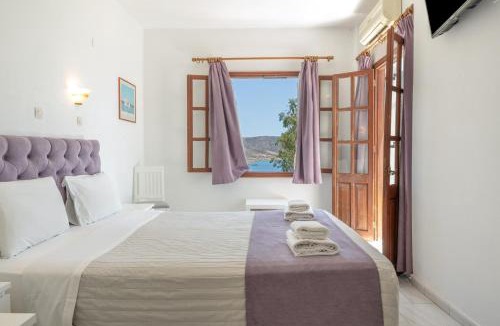 Menetai House | Hotel Albatros