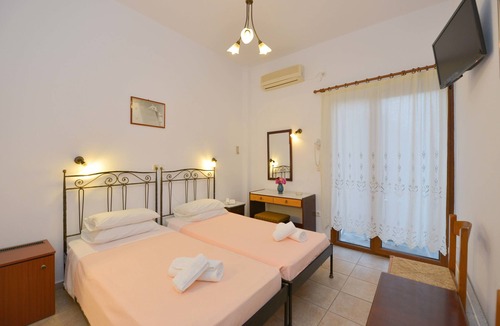 Artemonas Hotel | Hotel Artemon