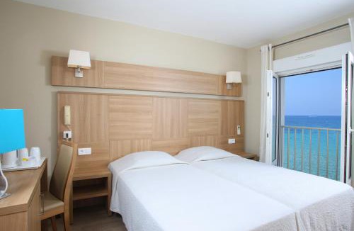 Algajola Hotel | Hotel Beau Rivage