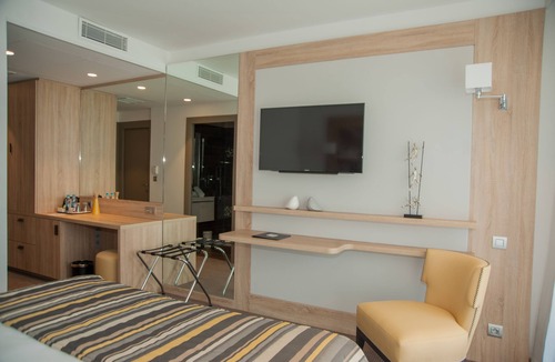L'Ile-Rousse Hotel | Hotel Davia