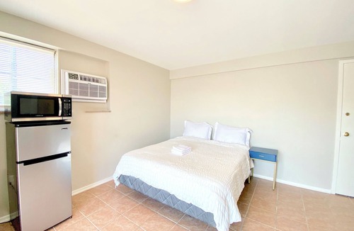 Martindale-Brightwood Hotel | Hotel Indy Balcony Room