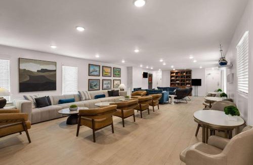 Manteo Hotel | Hotel Manteo, Trademark Collection by Wyndham