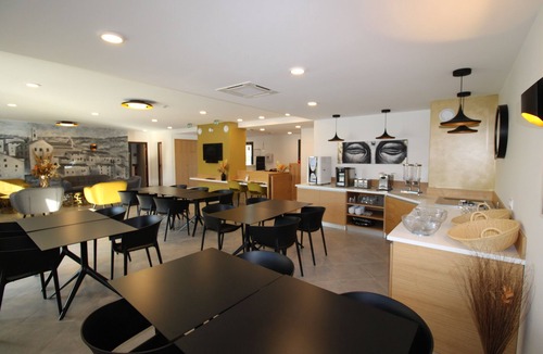 Arena Apartment | hotel residence between sea and mountains, ideal for families.