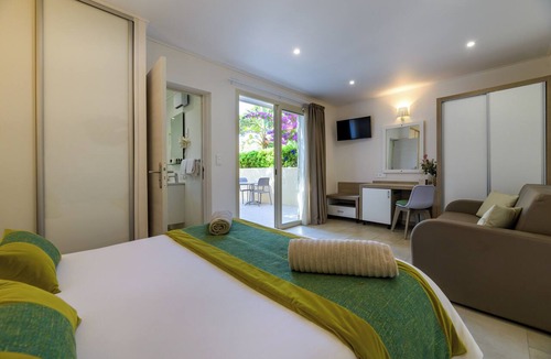 Penta-di-Casinca Hotel | Hotel San Pellegrino