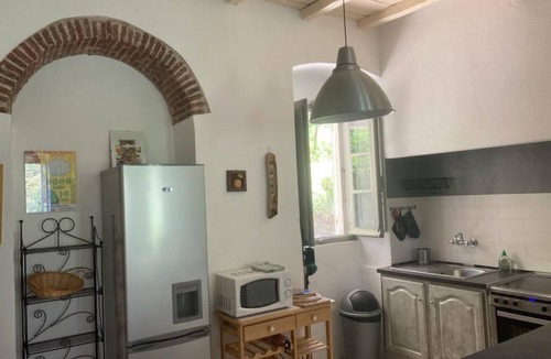 Rogliano Apartment | House beautiful nature sea and mountain views, garden, air conditioning
