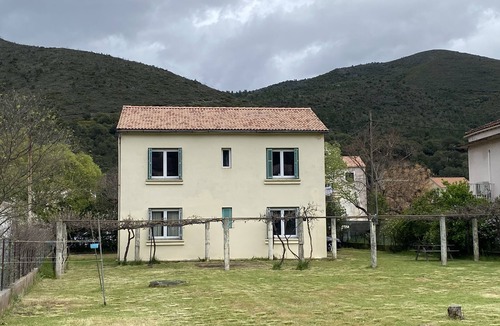 Morosaglia House | House between sea and mountains